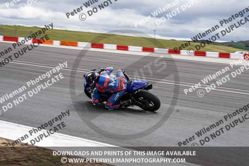 cadwell no limits trackday;cadwell park;cadwell park photographs;cadwell trackday photographs;enduro digital images;event digital images;eventdigitalimages;navarra;no limits trackdays;peter wileman photography;racing digital images;trackday digital images;trackday photos